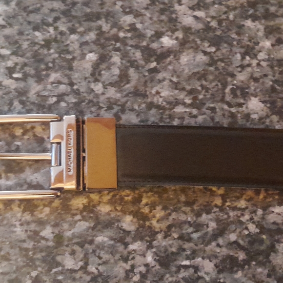 200 - Picture 4 of 4